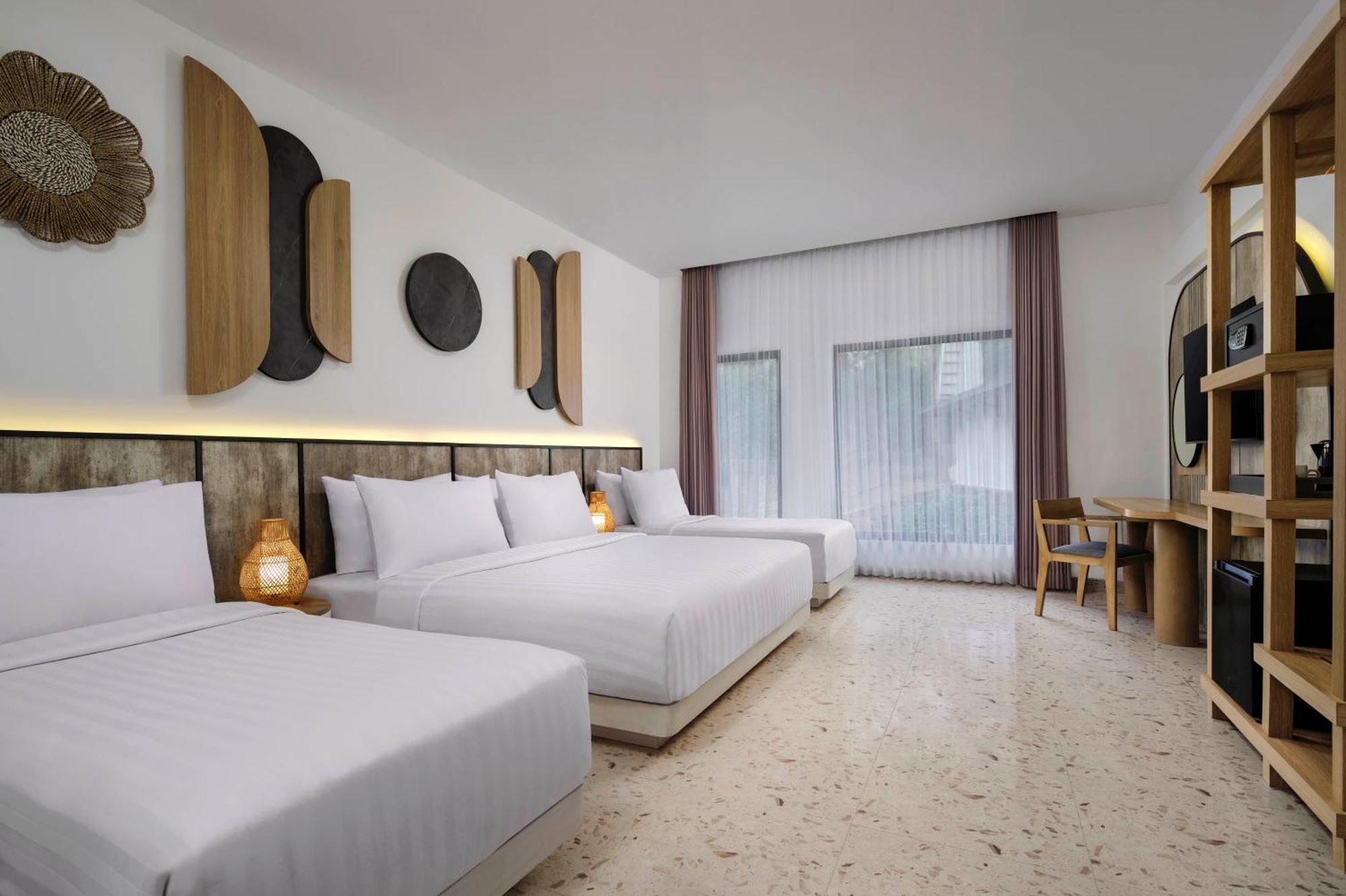 Deluxe Quadruple Room